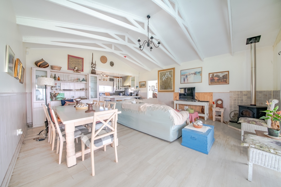4 Bedroom Property for Sale in Pringle Bay Western Cape